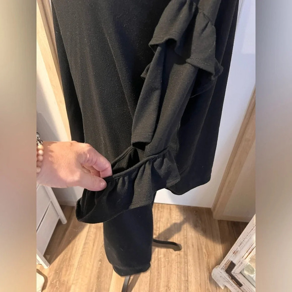 Lane Bryant black long sleeve top with cutout elbow and ruffle accents on sleeve - Picture 3 of 7